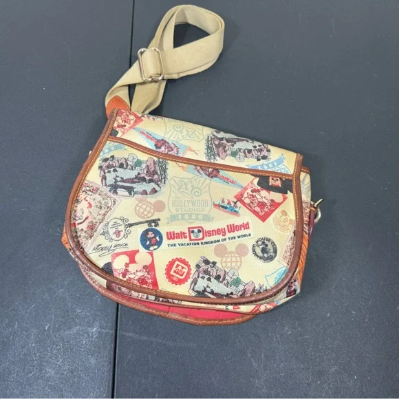 RARE Walt Disney World Dooney & Bourke 40th Anniversary Messenger Bag